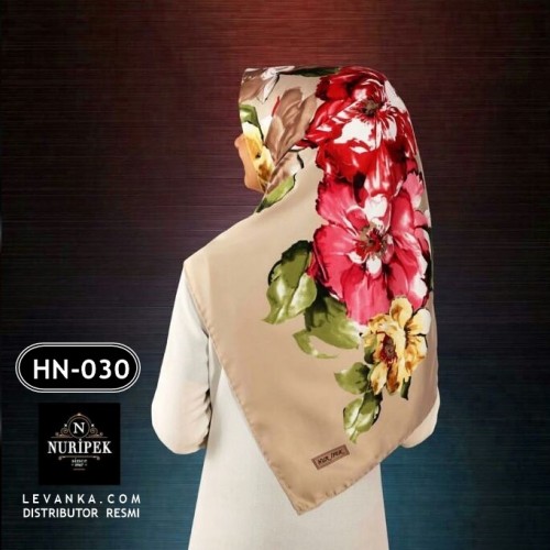 HN-030 HIJAB SQUARE by NUR IPEK